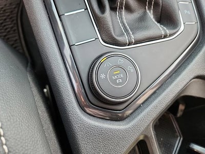 2024 Volkswagen Tiguan 2.0T SE R-Line Black