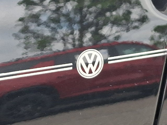 2013 Volkswagen Beetle Convertible 2.5L