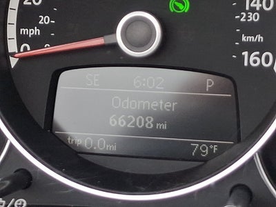2013 Volkswagen Beetle Convertible 2.5L