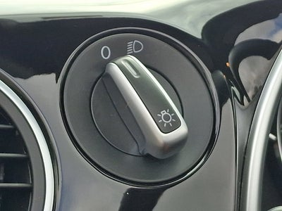 2013 Volkswagen Beetle Convertible 2.5L