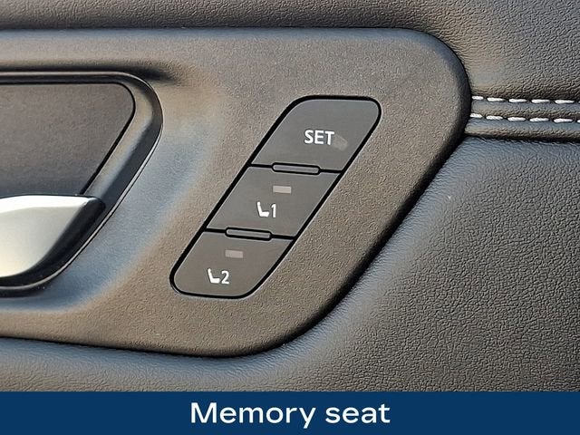 2023 Nissan Pathfinder Platinum 4WD