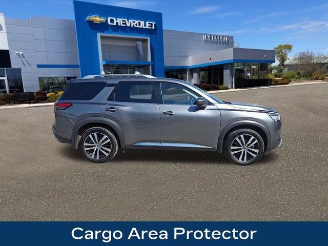 2023 Nissan Pathfinder Platinum 4WD