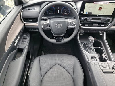2026 Toyota Grand Highlander LE
