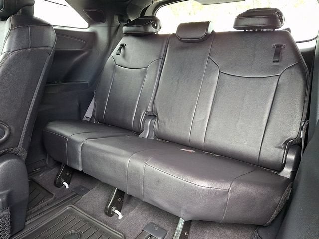 2025 Toyota Sienna Platinum