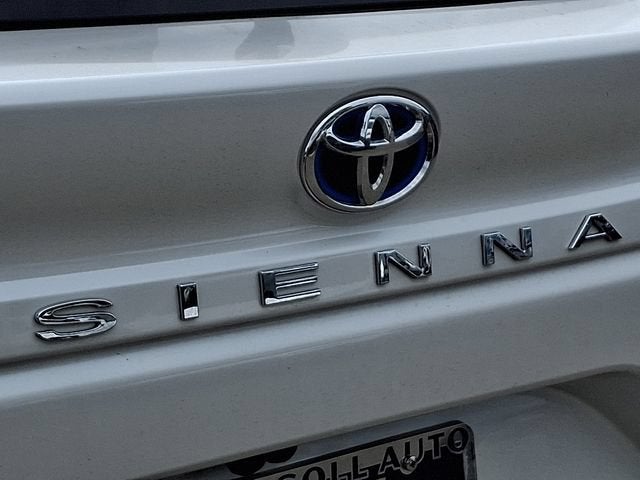 2025 Toyota Sienna Platinum