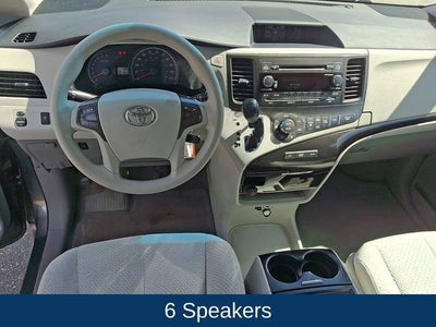 2013 Toyota Sienna LE V6 8 Passenger