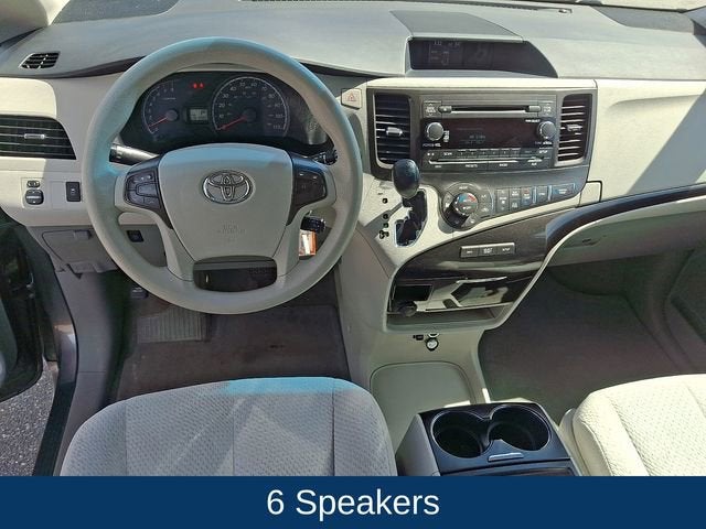 2013 Toyota Sienna LE V6 8 Passenger