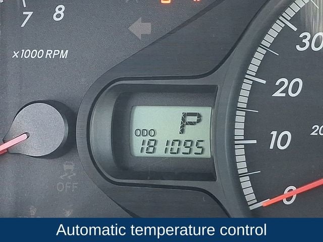 2013 Toyota Sienna LE V6 8 Passenger