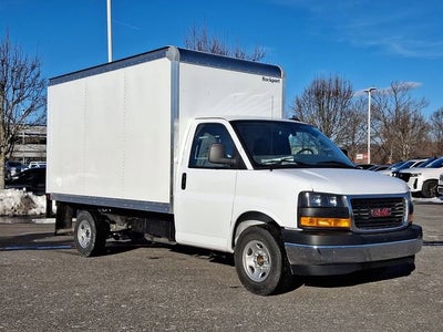 2025 GMC Savana Cutaway 3500 1WT