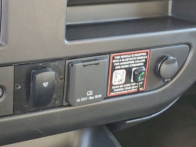 2025 GMC Savana Cutaway 3500 1WT