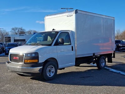 2025 GMC Savana Cutaway 3500 1WT