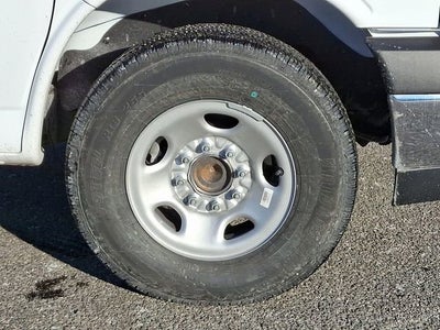 2025 GMC Savana Cutaway 3500 1WT