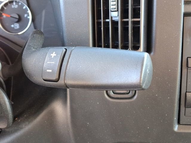 2025 GMC Savana Cutaway 3500 1WT