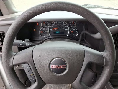 2025 GMC Savana Cutaway 3500 1WT