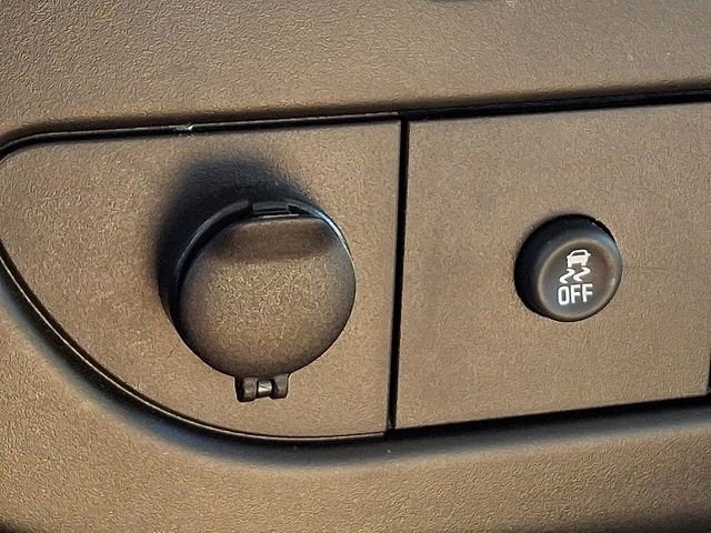 2025 GMC Savana Cutaway 3500 1WT