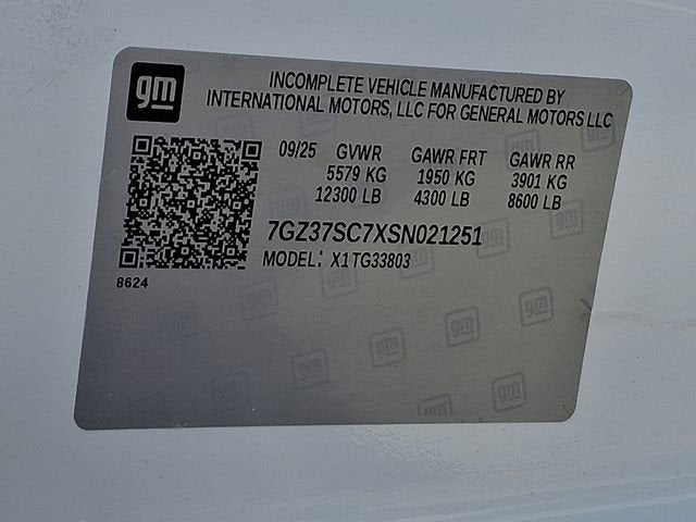 2025 GMC Savana Cutaway 3500 1WT