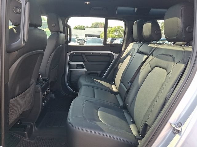 2024 Land Rover Defender 110 P400 S