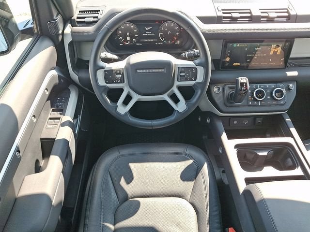 2024 Land Rover Defender 110 P400 S