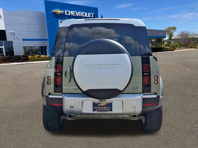 2023 Land Rover Defender 110 SE