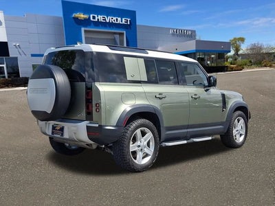 2023 Land Rover Defender 110 SE