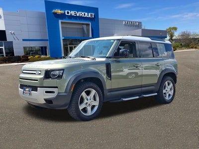 2023 Land Rover Defender 110 SE