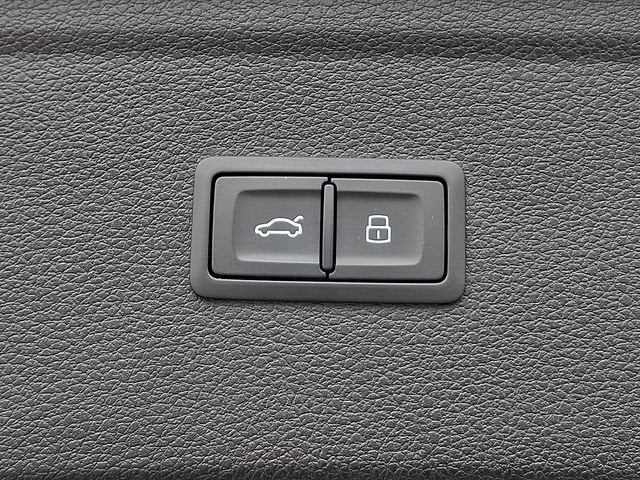 2025 Audi SQ5 Premium Plus TFSI quattro Tiptronic