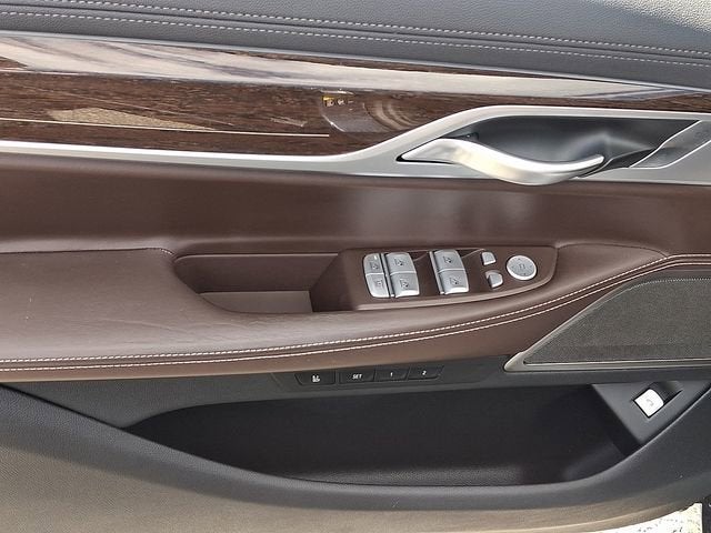 2020 BMW 750i xDrive